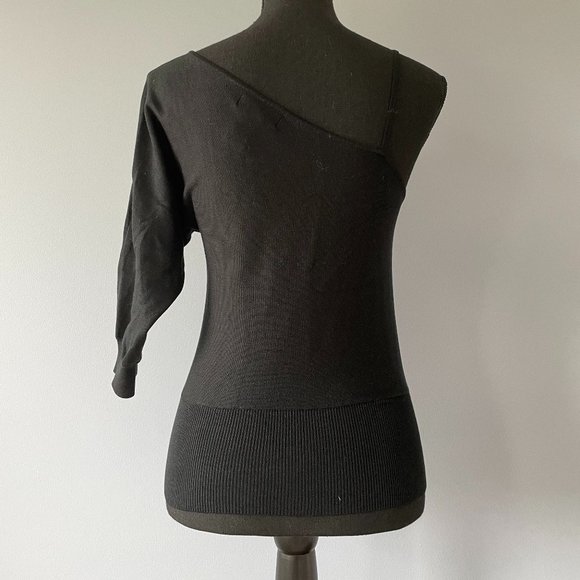 Banana Republic Black Sweater - Picture 2 of 3